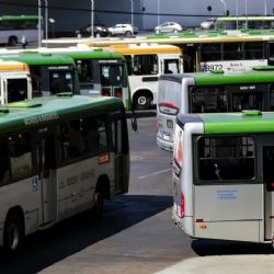 Como o setor de transportes pode cortar emissões em quase 70% até 2050