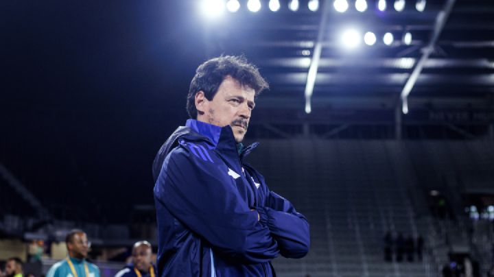 Vasco demora onze dias para contratar Diniz. Aposta de risco
