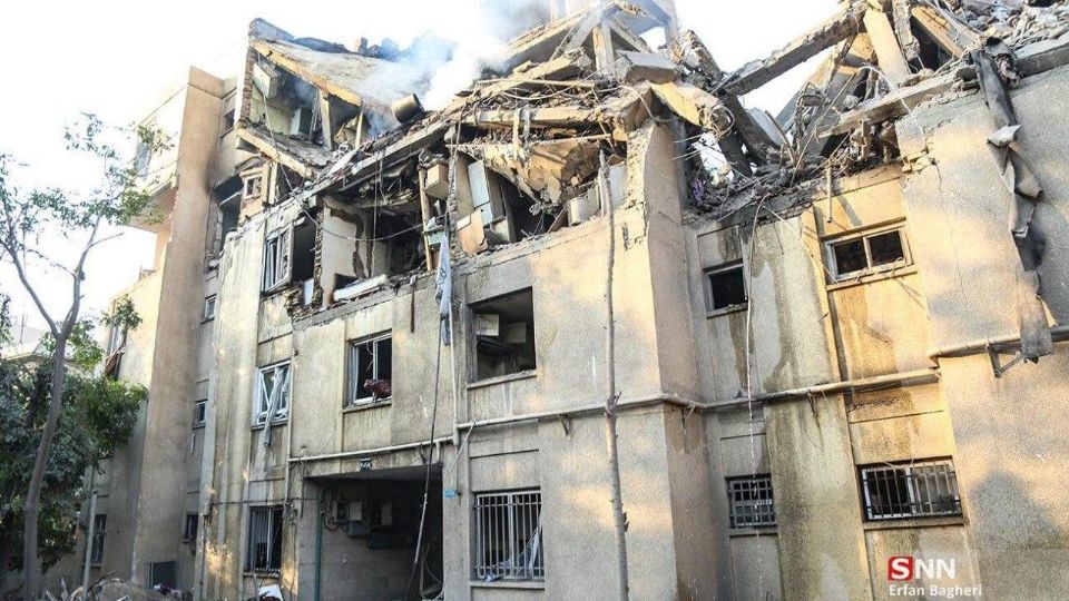 Imagens do ataque de Israel ao Irã, cedidas pelo jornalista iraniano Jafar Yousefi