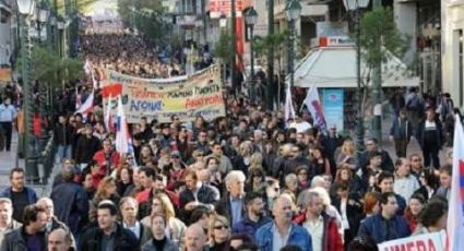 Grécia: bloco central afunda, esquerda dispara