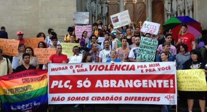 Senado enterra PLC 122; movimento LGBT diz que não há recuo