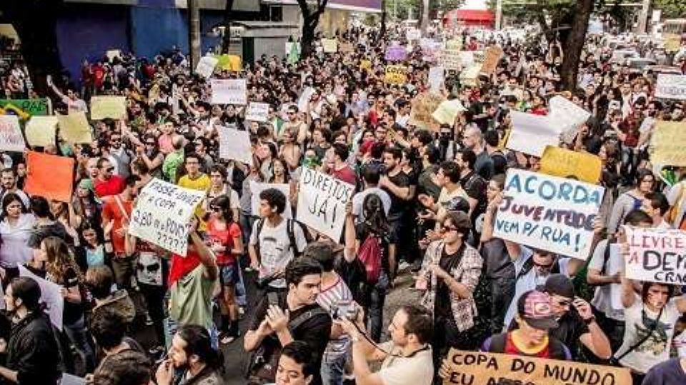 As surpreendentes e grandes manifestações de junho nas principais cidades do Brasil foram uma espécie de grito de alerta (Mídia Ninja)