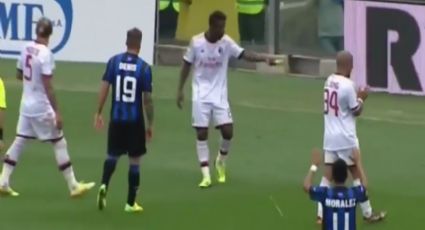 Mais racismo: banana é atirada no campo em jogo do Milan