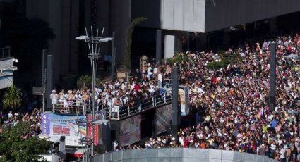 Sob sol e com música eletrônica, Parada do Orgulho LGBT celebra a diversidade