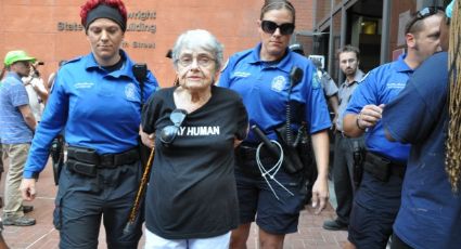 EUA: idosa de 90 anos e jovem grávida são presas em protesto