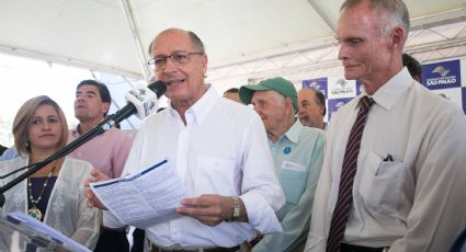 Em meio a ocupações de escolas, secretário de Alckmin adia ida à Assembleia