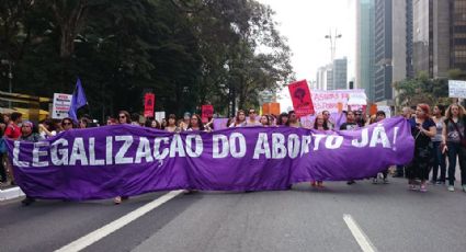 Consulta pública sobre aborto ganha votos a favor após viralizar nas redes