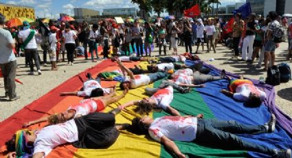 Temer reduz a zero repasses a políticas contra homofobia