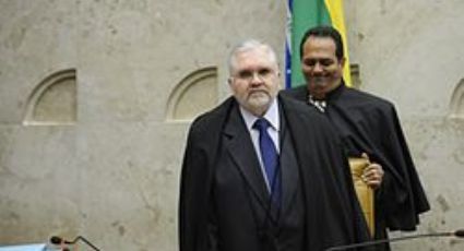 No MPF, Roberto Gurgel arquivou denúncia contra Agripino em 2012