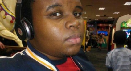 Família de jovem negro executado em Ferguson vai processar o governo local