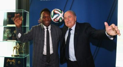 Pelé elogia reeleição de Blatter: “Melhor ter gente com experiência”