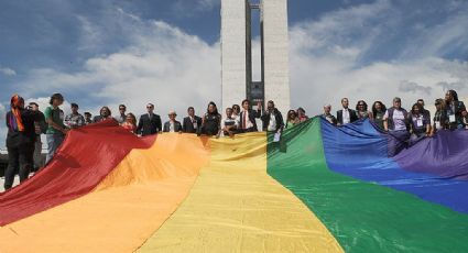 Brasil permite casamento gay, mas ainda há preconceito, diz associação LGBT