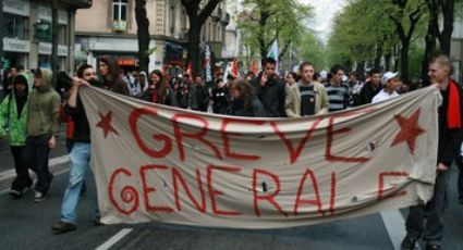 França: trabalhadores de diversos setores realizam greves e protestos em todo o país