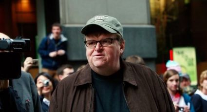 Nas redes, Michael Moore faz uma série de posts ironizando a provável derrota de Trump