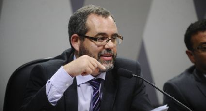 Semer: "Podemos escolher entrar num Estado policial. O que não podemos escolher é sair dele"