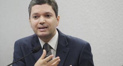 Novas gravações mostram que ministro da Transparência de Temer orientou defesa de Renan Calheiros