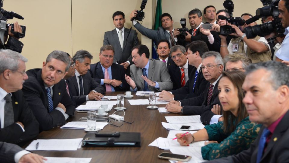 Brasília - O ministro da Secretaria de Governo, Geddel Vieira Lima, e o deputado Andre Moura, líder do governo na Câmara, se reúnem com líderes da base aliada na Câmara dos Deputados (Antonio Cruz/Agência Brasil)
