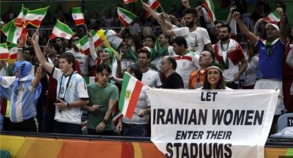 Torcedora iraniana é "convidada a se retirar" depois de protesto em jogo de vôlei