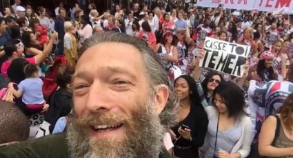 Vincent Cassel publica vídeo de ato "Fora Temer" em Paris