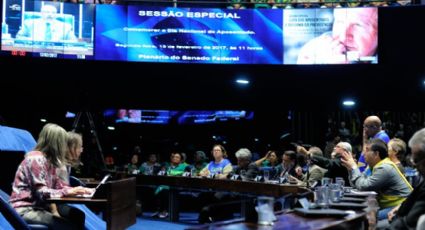 Aposentados protestam no Senado contra a “reforma” da Previdência