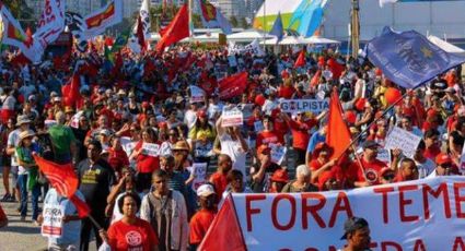 Bloco Popular Fora Michel Temer abre Carnaval do Rio