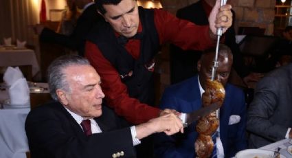 Vexame: Temer leva embaixadores pra comer em churrascaria que não serve carne brasileira