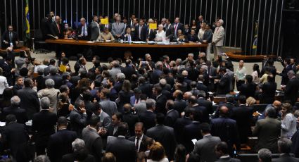 Mesmo após derrota de terça, base de Temer manobra e aprova urgência na reforma trabalhista