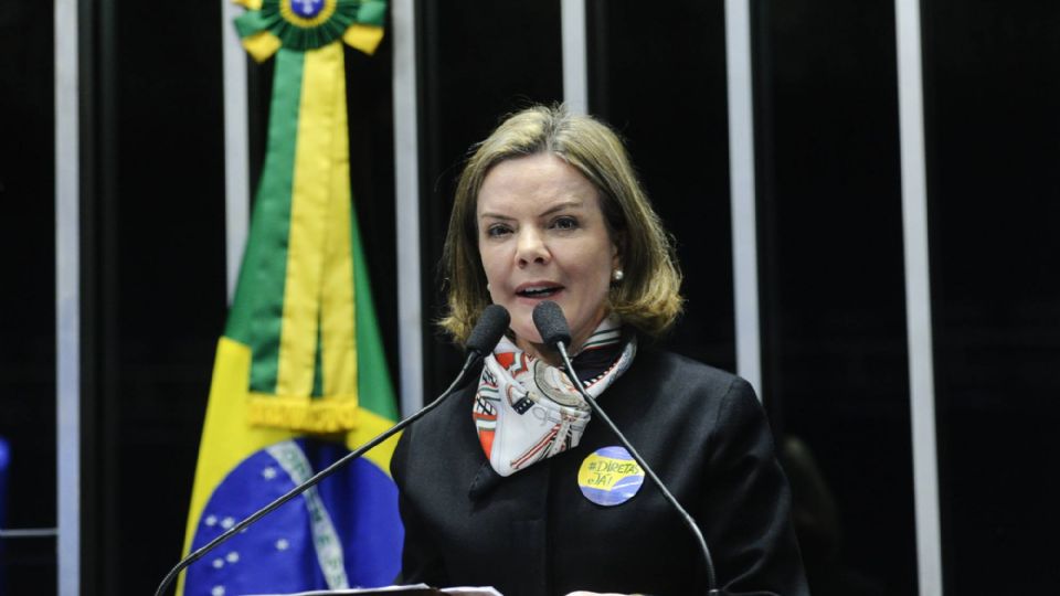 Plenário do Senado durante sessão deliberativa extraordinária destinada a discutir o PLC 38/2017, que trata da reforma trabalhista.
 Em discurso, senadora Gleisi Hoffmann (PT-PR).
Foto: Geraldo Magela/Agência Senado