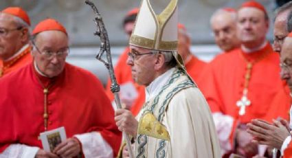 Polícia invade orgia gay "regada a drogas" de padres do Vaticano