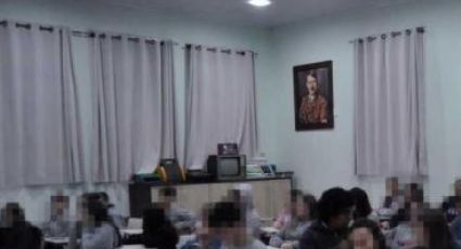 Sala de aula de escola no RS tem quadro com imagem de Hitler