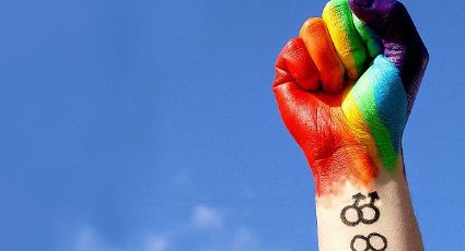 Corte do Equador autoriza primeiros dois casamentos gays no país