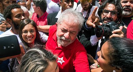 Lula escreve bilhete ao “querido povo brasileiro”