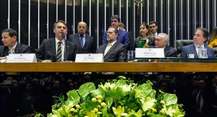 Bolsonaro e Guedes pressionam por Reforma da Previdência; Eunício diz que projeto deve ser do "novo governo"