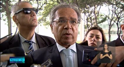 Paulo Guedes se atrasa, erra local de diplomação de Bolsonaro e esquece convite