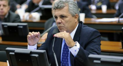 Deputado e presidente do DEM-DF espalha versão de que Marielle foi esposa de Marcinho VP