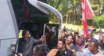 Milícias de direita perseguem caravana de Lula com explosivos, pedras e soco inglês