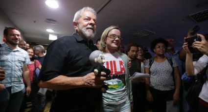 Gleisi: Lula é a solução para o país voltar aos trilhos