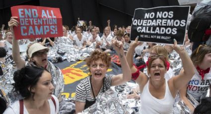 Atriz Susan Sarandon é presa em protesto contra Trump