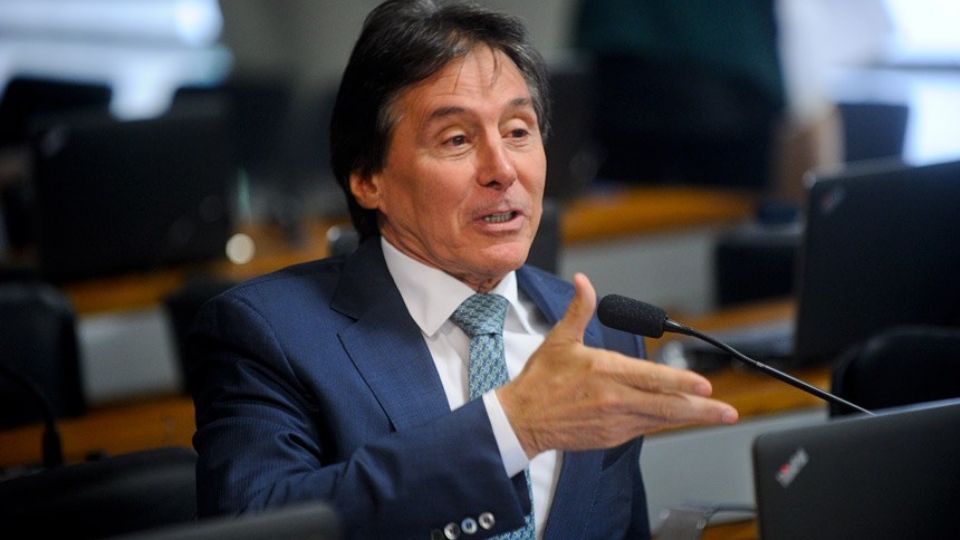 Eunício Oliveira (MDB) em comissão do Senado 
Agência Brasil)
