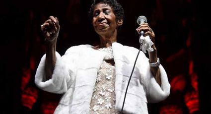 Entre a vida e a morte, a cantora Aretha Franklin está em casa sob cuidados paliativos