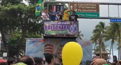 Ato pró-Bolsonaro em Recife tem música que compara feministas a cadelas