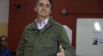 Bolsonaro faz piada com indicação de amigos para o governo