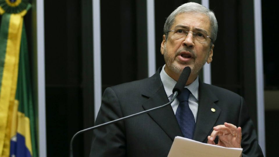 Brasília - Deputado Antônio Imbassahy durante discussão da autorização ou não da abertura do processo de impeachment da presidenta Dilma Rousseff, no plenário da Câmara dos Deputados (Marcelo Camargo/Agência Brasil)