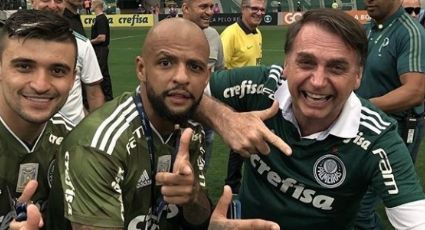 Felipe Melo faz "arminha" durante hino nacional e Palmeiras perde para o São Paulo