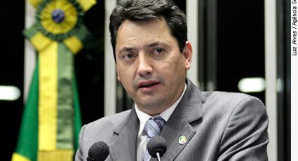 Deputado Sérgio Souza é alvo de operação da PF por fraudes em CPI de fundos de pensão