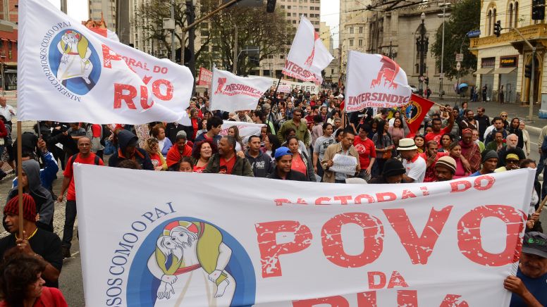 Crise não é constitucional, mas do modo de produção