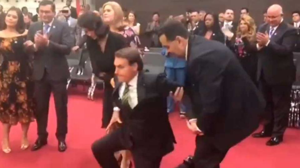 Bolsonaro e Michelle em culto em Manaus (Reprodução)