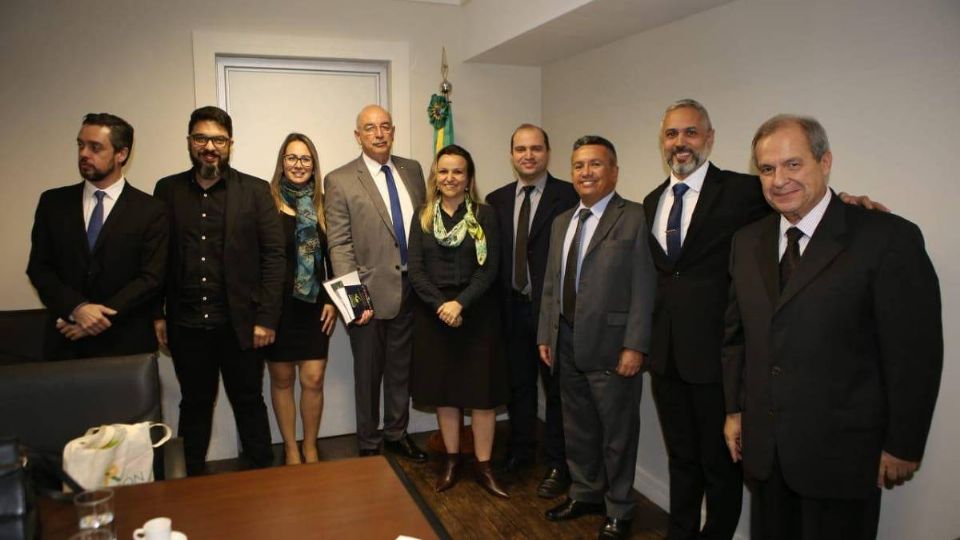 Reunião com Katiane de Fátima Gouvêa e ministro Osmar Terra em junho (Reprodução)