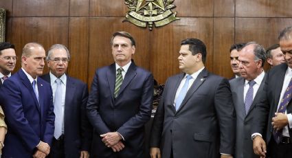 Em editorial, Estadão diz que nova política de Bolsonaro é amadorismo