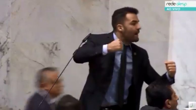 Acabamos com a nova política ou ela acabará com o país